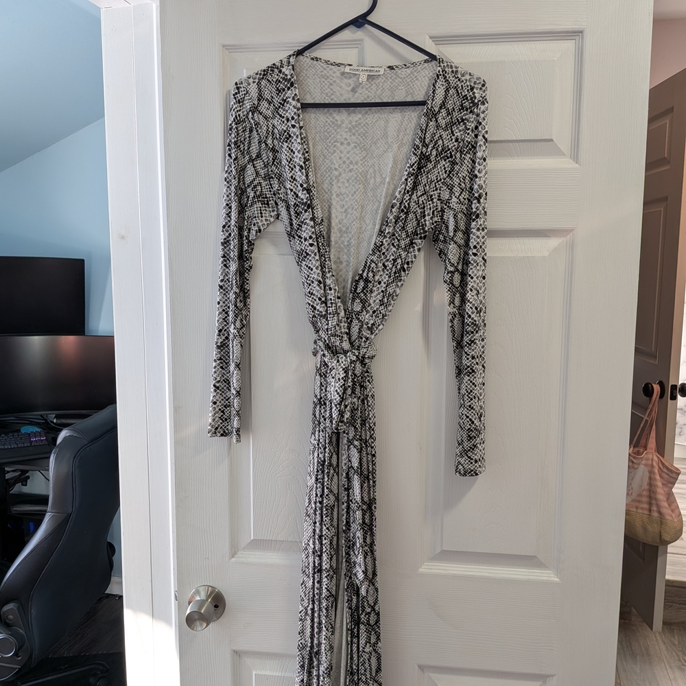 Good American Snakeskin Long Sleeve Dress